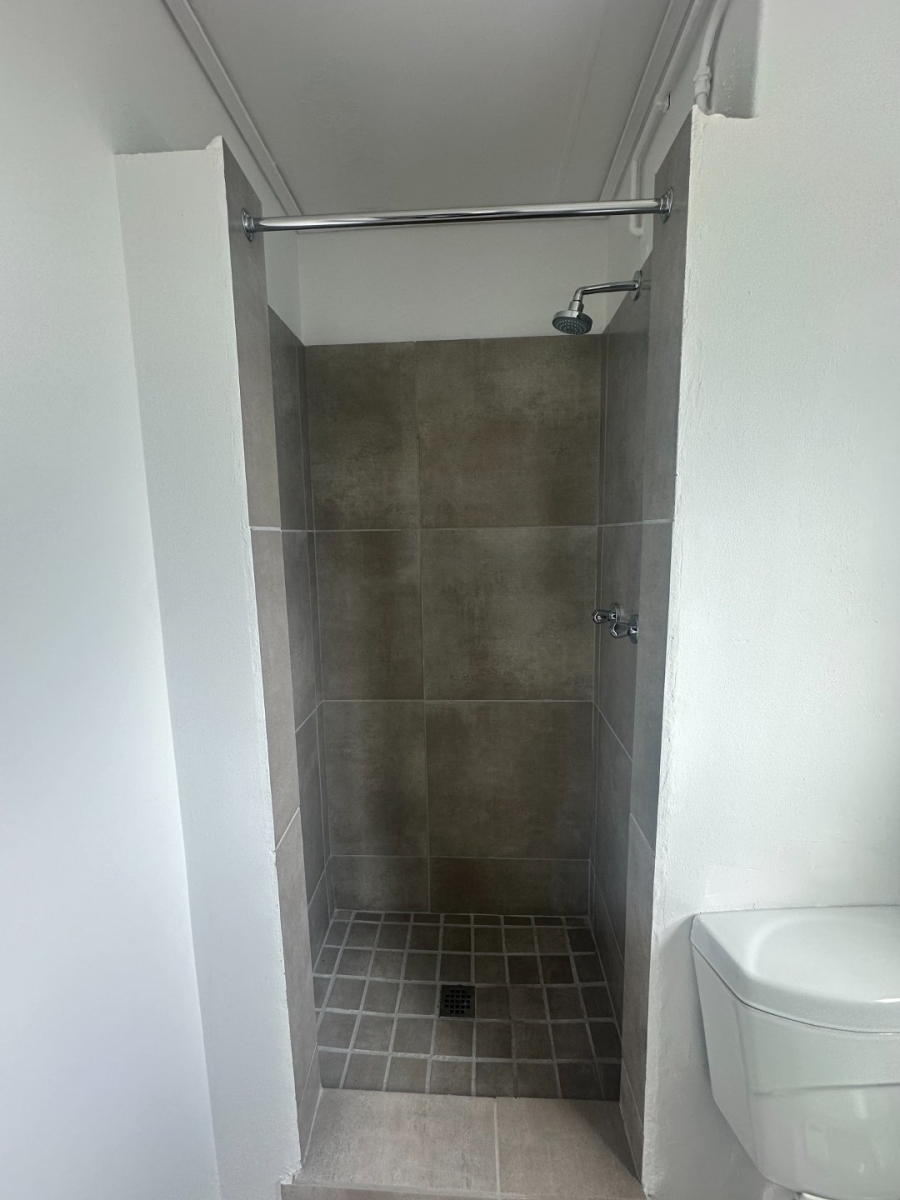 To Let 1 Bedroom Property for Rent in Brooklyn Western Cape